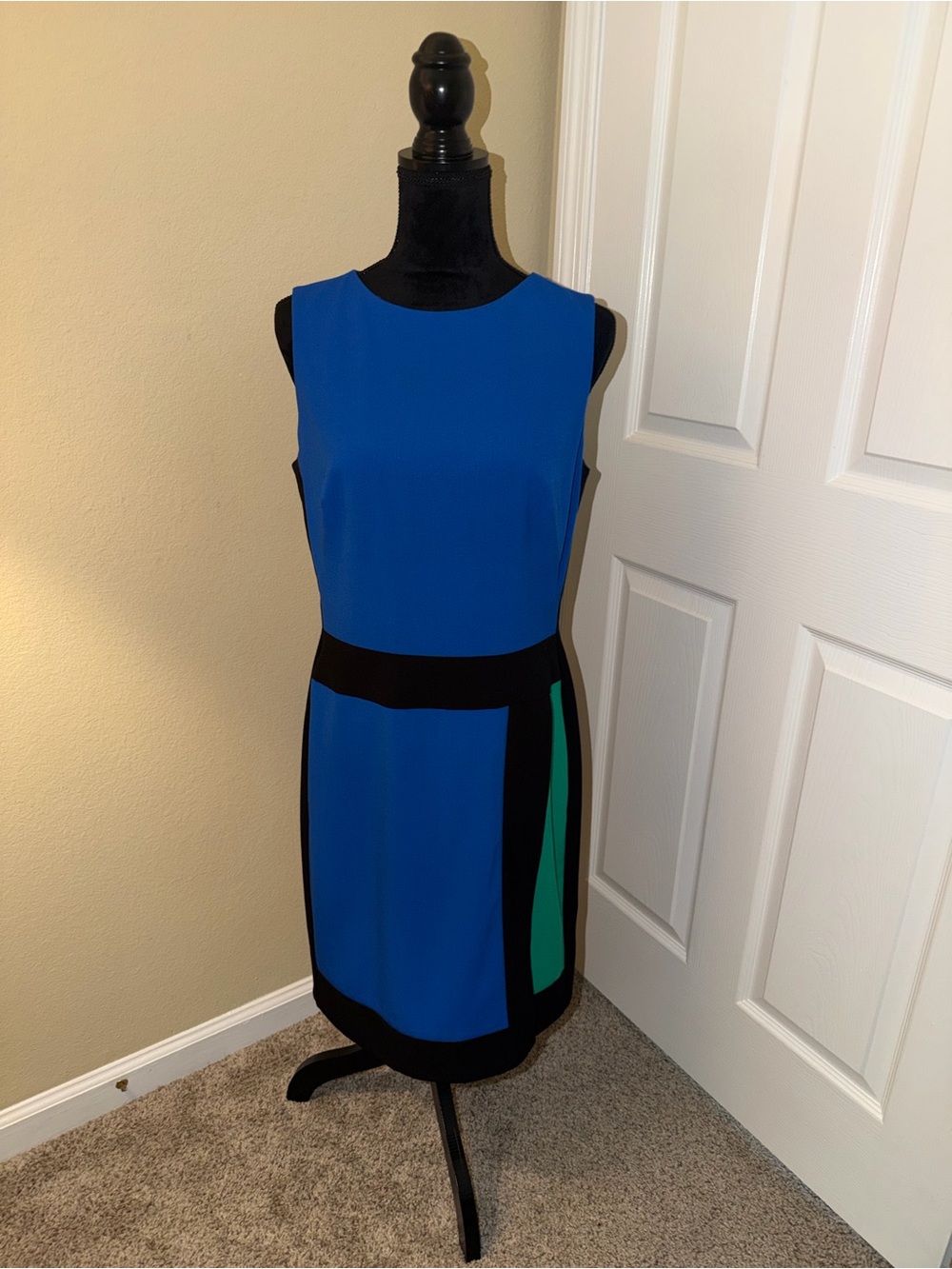 Sleeveless Ralph Lauren Blue Colorblock Sheath Dress with Green Accent